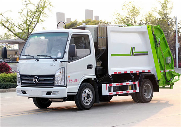 國(guó)六灑水車，垃圾車上市，選擇適合你的